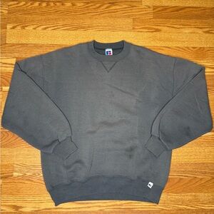 Vintage Russell Athletic Men's Gray Crewneck Sweater